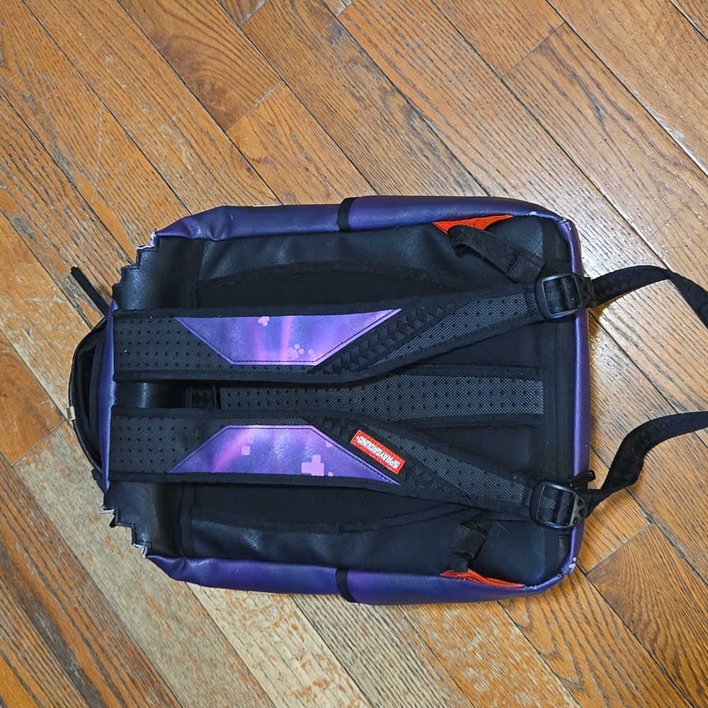Sprayground Enderdragon Backpack. - Picture 9 of 11